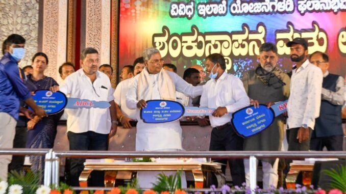 Karnataka CM counters BJP claim of lack of funds by launching development projects worth ₹1,350 crore in Davangere
