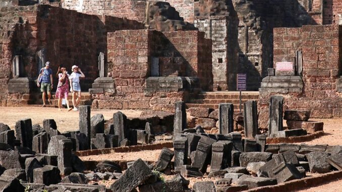 Goa assembly passes bill to curb touting at tourist spots; fines hiked upto ₹1 lakh